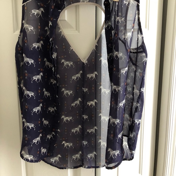 Horse Blouse With Open Back Detail - Picture 2 of 4
